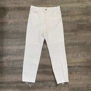 💀STRADIVARIUS DISTRESSED MOM JEAN💀